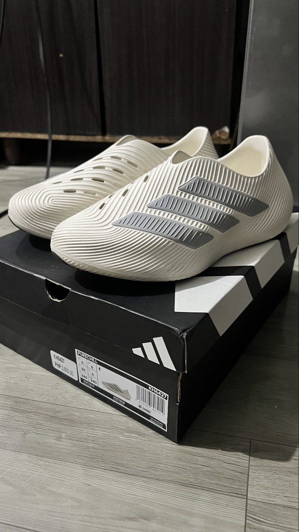 Adidas Purechill (Category: Slippers & Slides) located in Manila. Submitted by jkjkjk15 (Listing ID 1464077634, Image 1). Description: Only used once and bought for 3800 Fits for sizes 8-9 but indicated size: US:6/ UK:6/ EU:39 Maliit lang yung sizing sa chart but malaki yung mismong product.