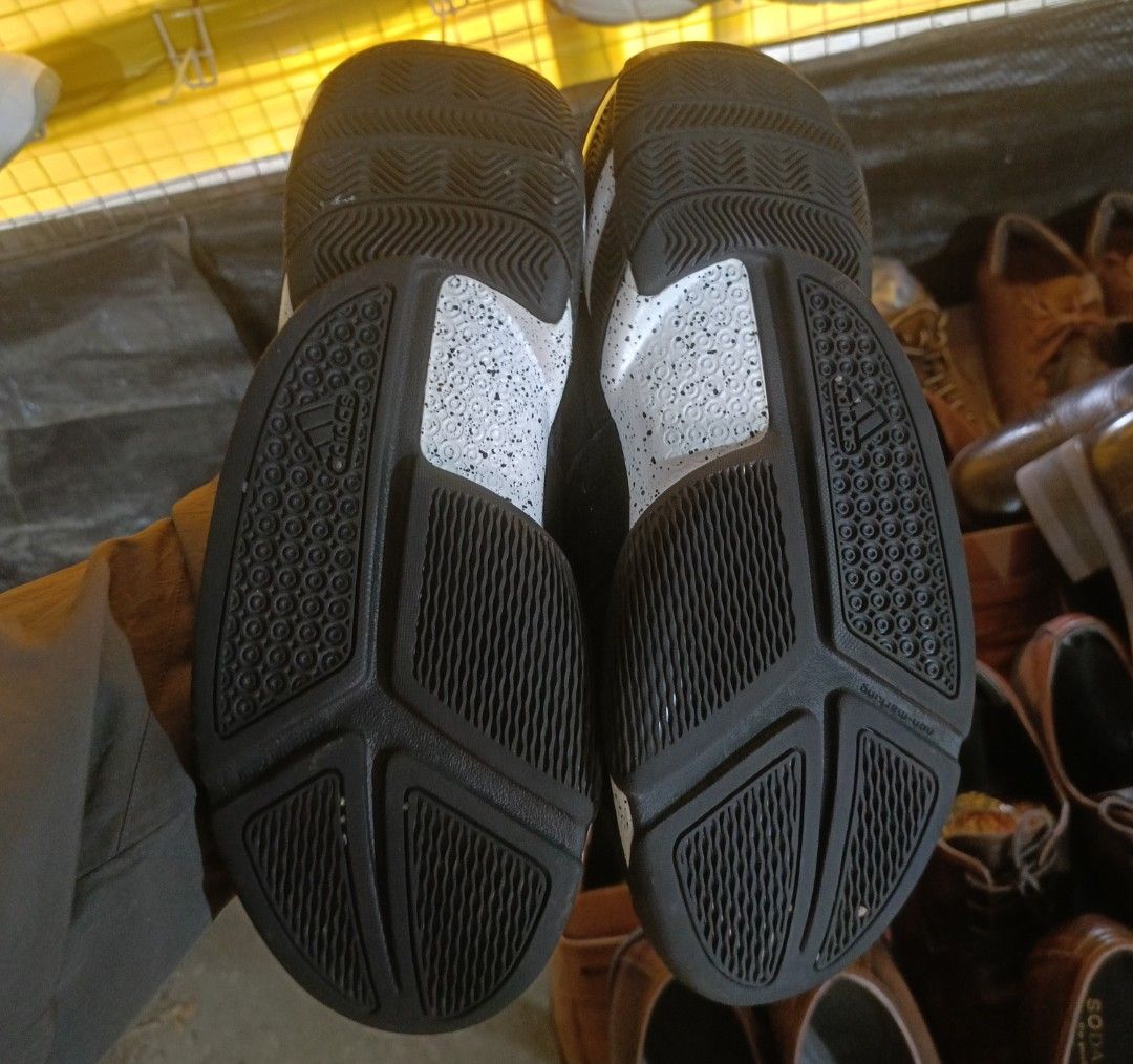 ADIDAS REGULATE (Category: Sneakers) located in Bayugan. Submitted by retroshoesphilippines (Listing ID 1463969270, Image 3). Description: .