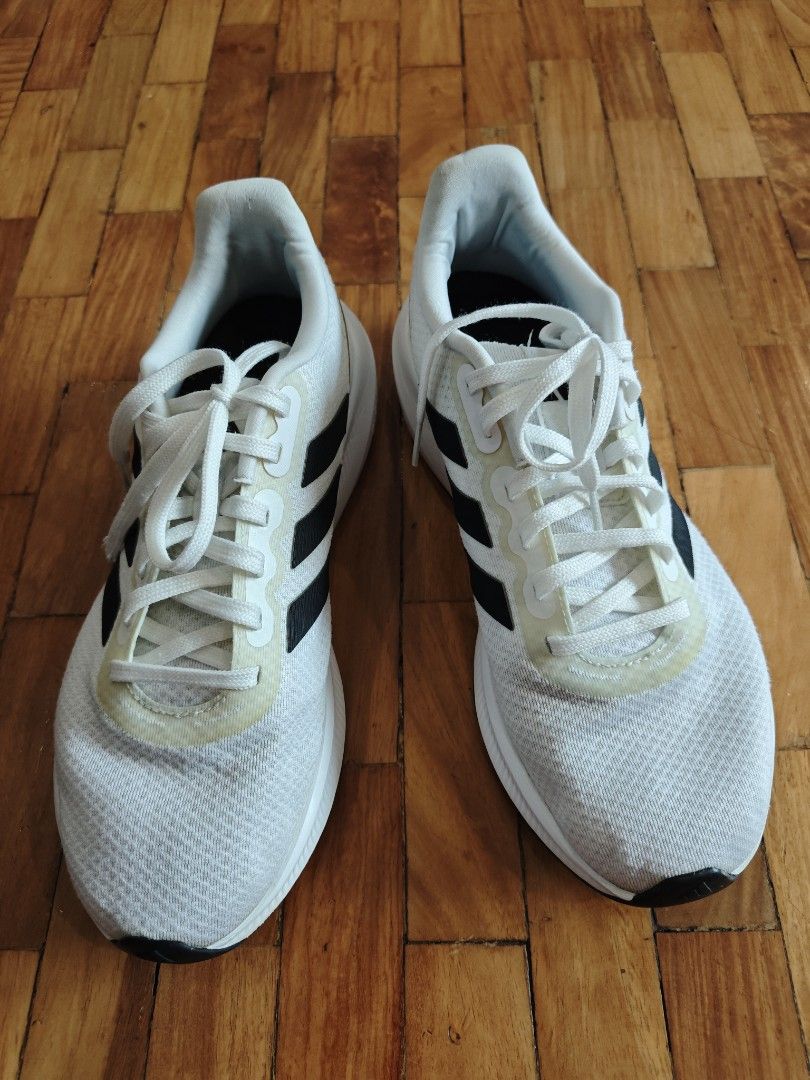 Adidas Runfalcon 3 (Category: Sneakers) located in San Juan City. Submitted by perrrcy (Listing ID 1464015634, Image 1). Description: Adidas Runfalcon 3 No box. Shoes only. I put a different foam inside for more comfortable walking. Not my daily driver but have signs of use. Cleaned and never worn again after I cleaned it..