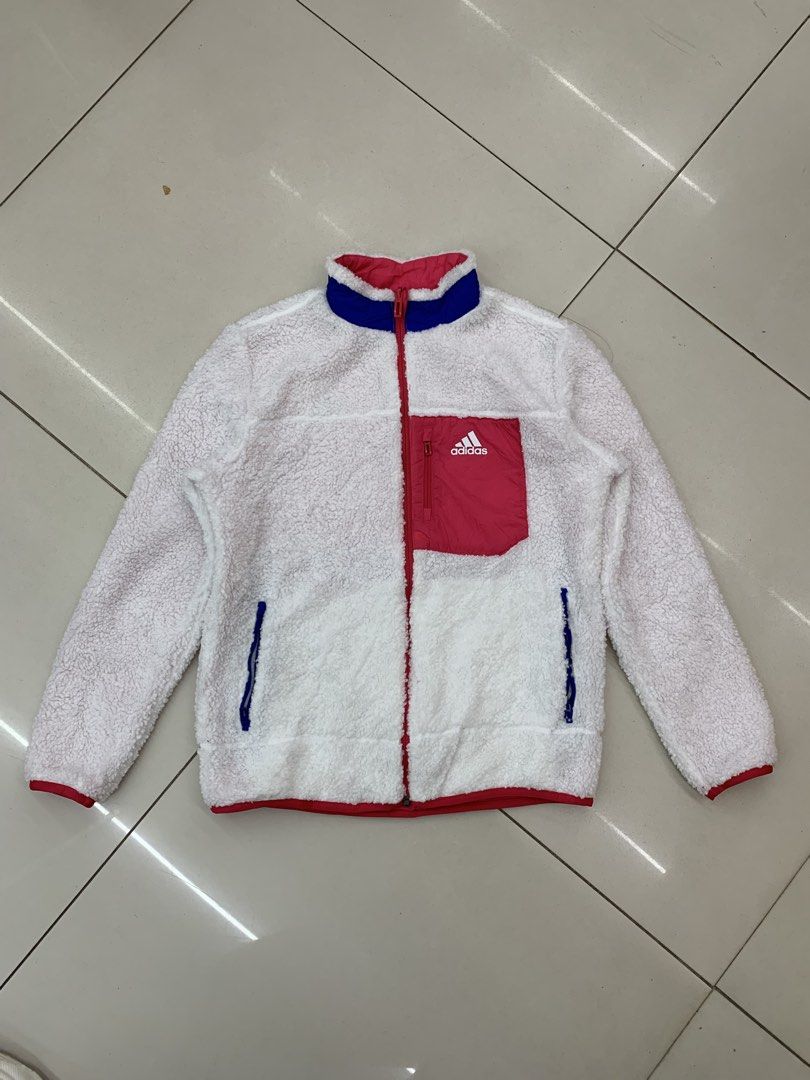 Adidas sherpa reversible zip up jacket. (Category: Coats, Jackets and Outerwear) located in Alcoy. Submitted by jeffalvara90142 (Listing ID 1463966758, Image 1). Description: Adidas sherpa reversible zip up jacket. Size : 160 on tag / XL YOUTH DIMES: w:21 /L: 25 Condition: excellent as new Color rate : 10/10 Issue: ❌❌❌.