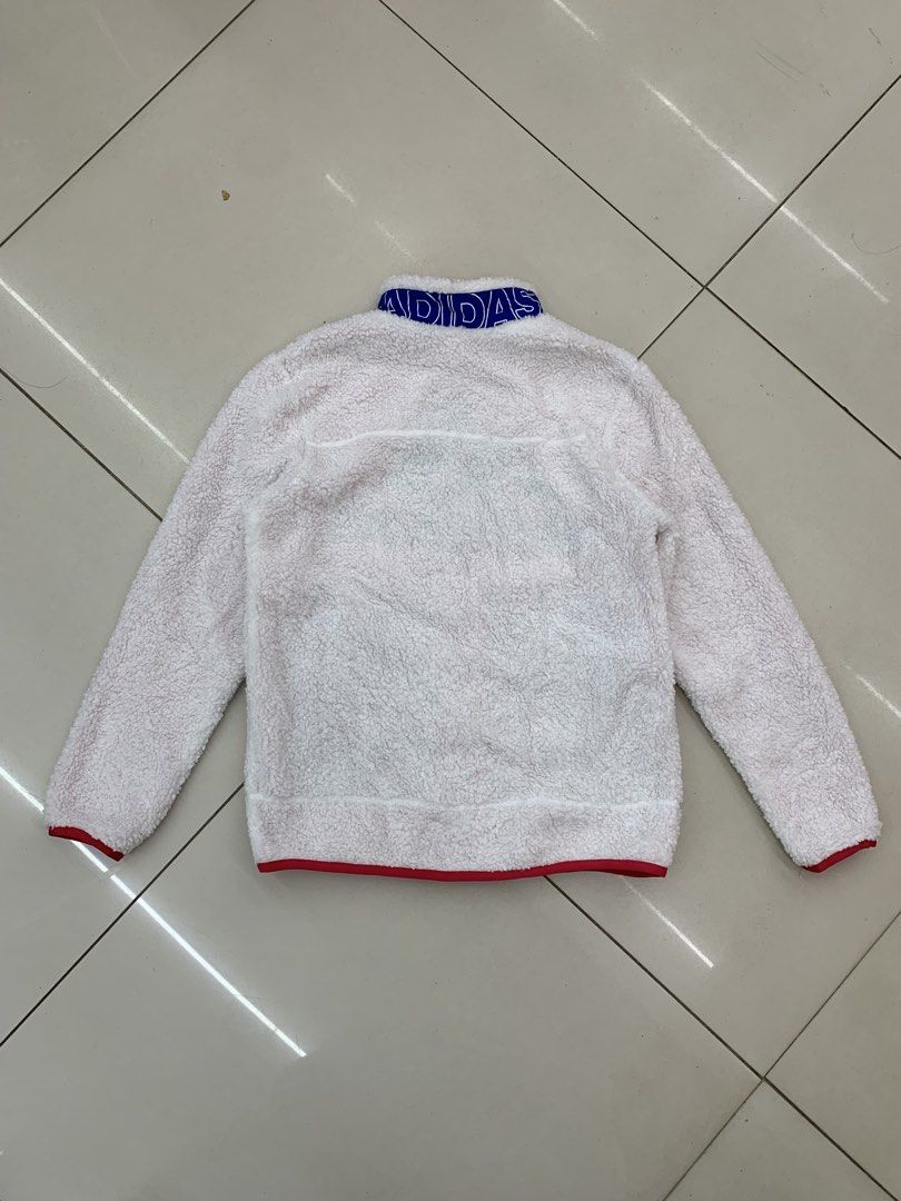 Adidas sherpa reversible zip up jacket. (Category: Coats, Jackets and Outerwear) located in Alcoy. Submitted by jeffalvara90142 (Listing ID 1463966758, Image 3). Description: Adidas sherpa reversible zip up jacket. Size : 160 on tag / XL YOUTH DIMES: w:21 /L: 25 Condition: excellent as new Color rate : 10/10 Issue: ❌❌❌.