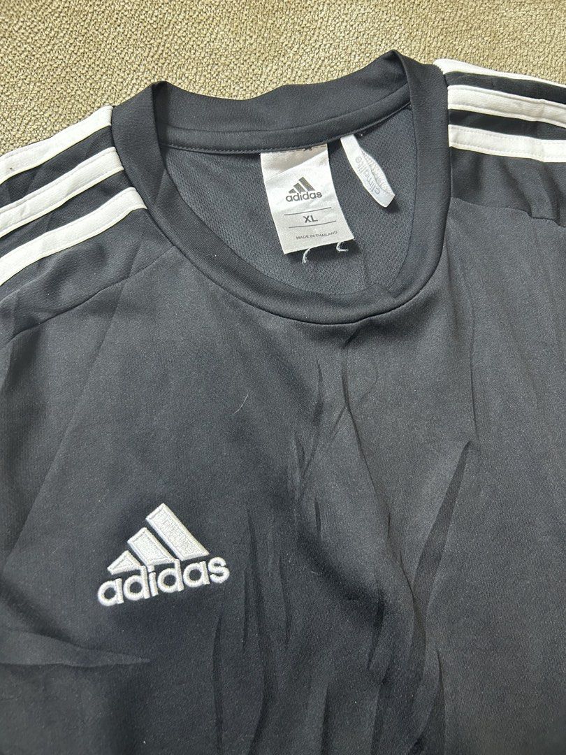 Adidas Shirt (Category: Activewear) located in Aurora. Submitted by purethrift07 (Listing ID 1464006626, Image 2). Description: No issue Excellent Dm me.