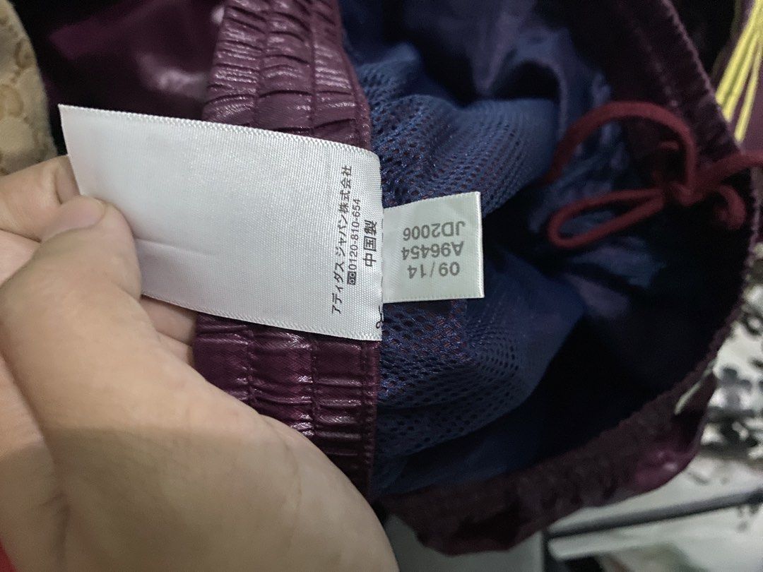 Adidas track pants (Category: Activewear) located in Digos. Submitted by thriftnigoy (Listing ID 1464079616, Image 3). Description: ADIDAS TRACK PANTS 599🏷️ Dimes: inches waist:28-34 length: 41 tigh: 13 leg open:9 - Excellent condition - color rate 9.9 - no issue.