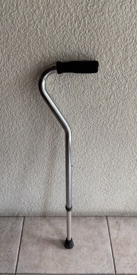 Adjustable Offset-handle Walking Cane (Category: Medical Supplies & Tools) located in Manila. Submitted by safe.outofthe.box (Listing ID 1463999972, Image 1). Description: - Adjustable Offset-handle Walking Cane. - Adjustable height to suit your needs. - Padded handle for comfortable grip. - Ideal for mobility assistance..