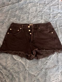 (Category: ) located in . Submitted by lululeimon (Listing ID 1464019824, Image 1). Description: .
