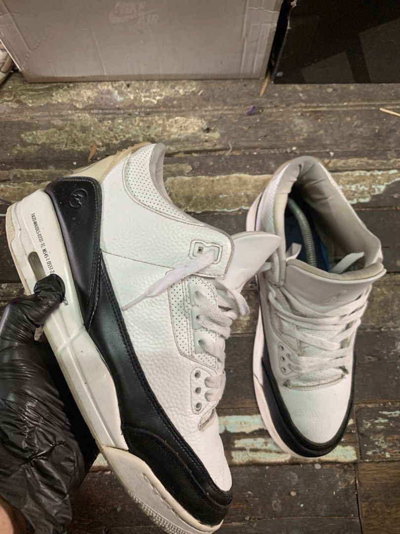 Air Jordan 3 Retro X Fragments (Category: Sneakers) located in Manila. Submitted by wildfire.33cd8c (Listing ID 1464126332, Image 1). Description: - White and Black Air Jordan 3s - Iconic elephant print on toe and heel - Visible creasing and scuffing on midsoles and uppers - Laces are slightly dirty - Still a great pair for everyday wear.