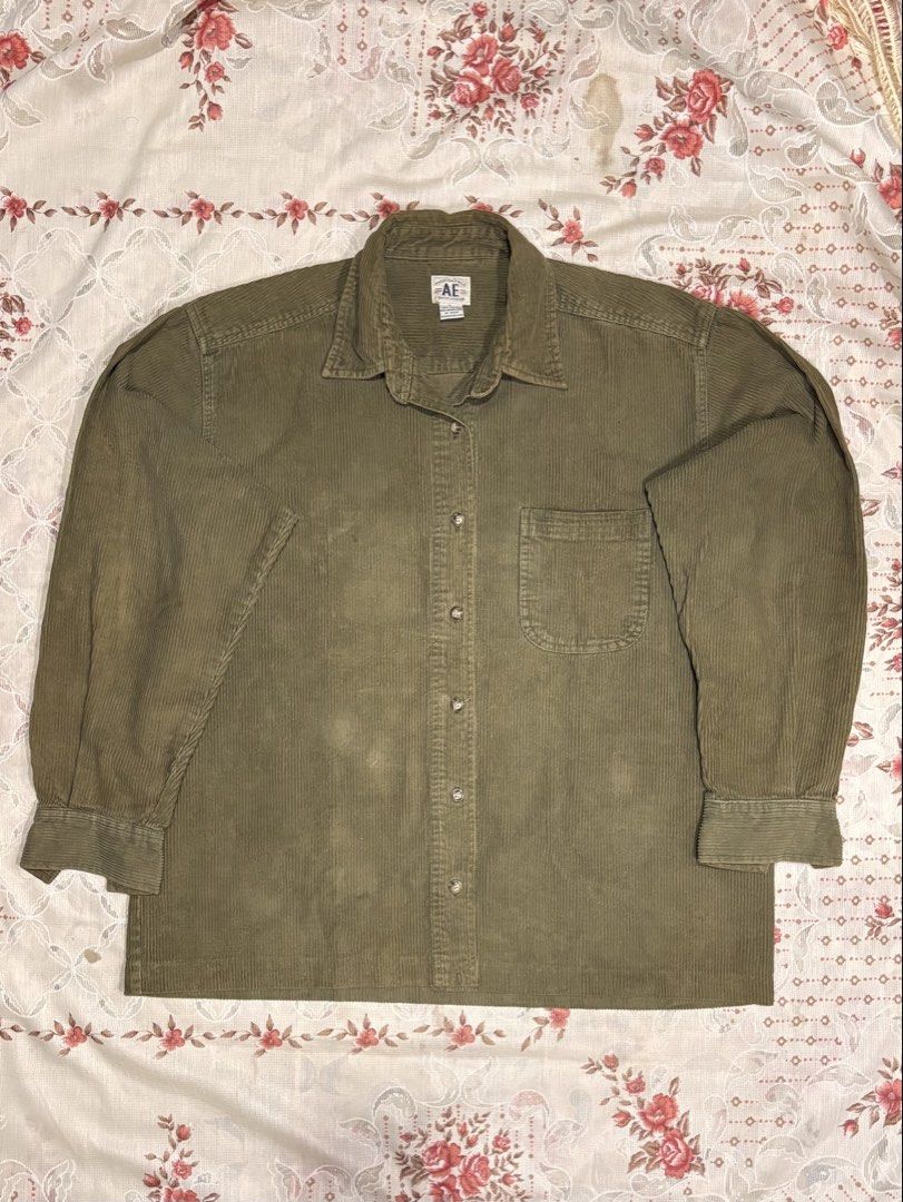 American Eagle (Category: Coats, Jackets and Outerwear) located in Carmona. Submitted by elpapisean (Listing ID 1464076570, Image 3). Description: American Eagle Outfitters corduroy long-sleeve button-up shirt good condition ₱400 + shipping fee.