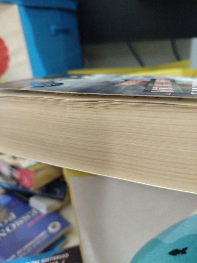 American Gods by Neil Gaiman (Category: Storybooks) located in Cebu City. Submitted by oldestdr999m (Listing ID 1464006826, Image 3). Description: RFS: Decluttering! MOP: GCash & Maribank.