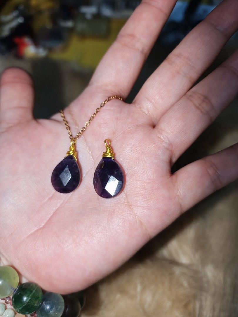 Amethyst Teardrop Pendants (Category: Necklaces) located in Quezon City. Submitted by piaoliangcollections.ph (Listing ID 1463952730, Image 2). Description: Price is per piece. Made from Natural Amethyst Stone. Get yours Now. Amethyst is a popular purple quartz crystal widely prized for its beauty in jewelry and its reputed calming and spiritual benefits. Mental and Emotional Benefits Stress relief: Many people use amethyst to ease anxiety, clear