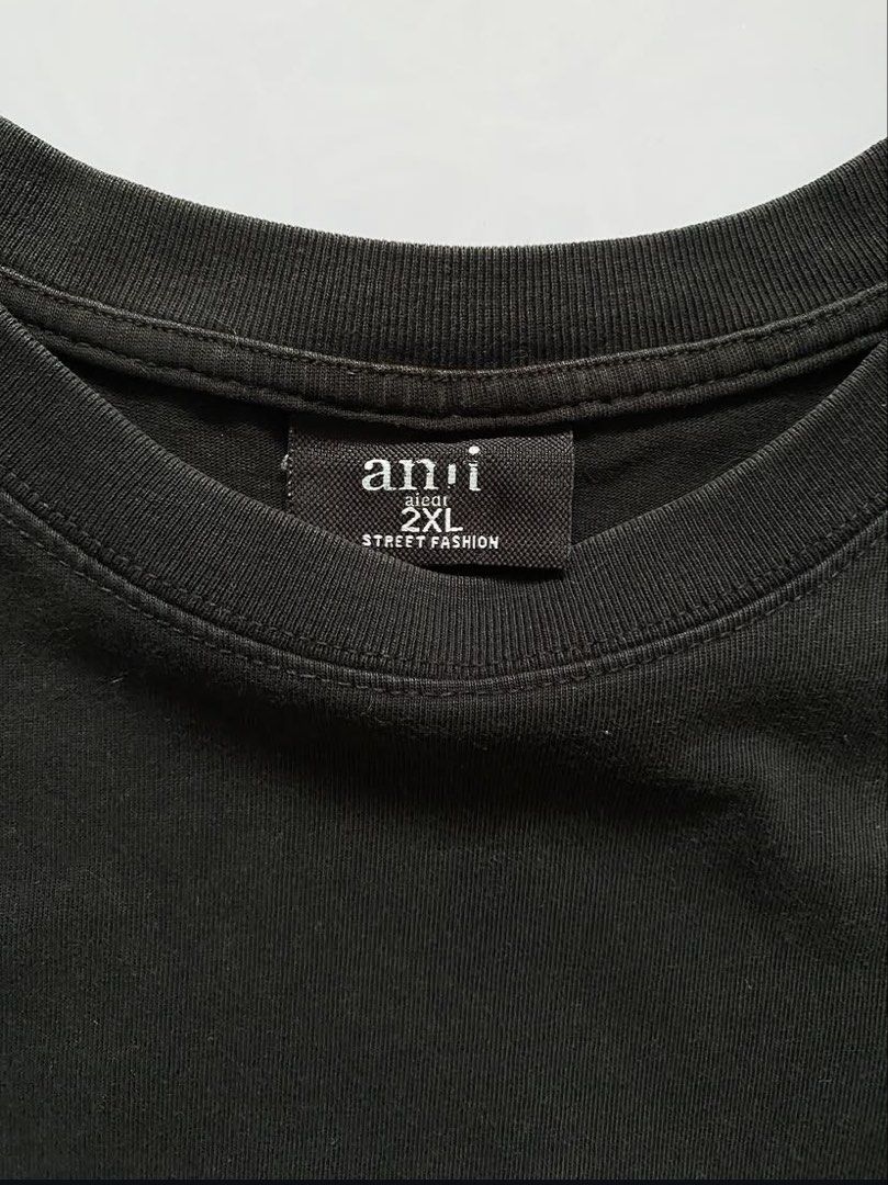 Ami Graphic Hearts T-shirt (Category: Tshirts & Polo Shirts ) located in Manila. Submitted by ecruos.s (Listing ID 1464053547, Image 3). Description: Length: 26.5 Width: 22.5 .