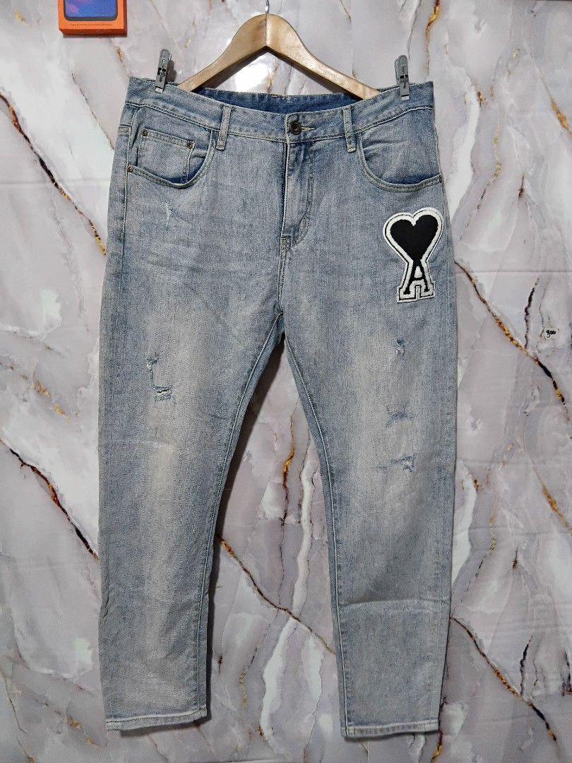 AMi original jeans well use very good condition (Category: Jeans) located in General Mariano Alvarez. Submitted by adonid (Listing ID 1463998756, Image 1). Description: AMi original jeans well use very good condition size 34 L 40.