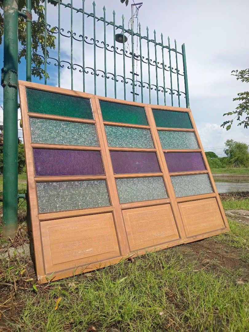 Ampalaya Stain Glass Windows (Category: Vintage Collectibles) located in San Fernando. Submitted by josephtanjuaquio (Listing ID 1463985112, Image 2). Description: Ampalaya Stain Glass Windows 22.5in x 50.5in 4 panels 23.5 x 50.5in 4 panels Total of 8 panels All exellent condition Intact frames Wood stain finish (Restored) DM/PM for interested 📩 Please like and follow our Facebook page "Kalumaan Antiques Shop Atbp." We ship nationwide God Blesse