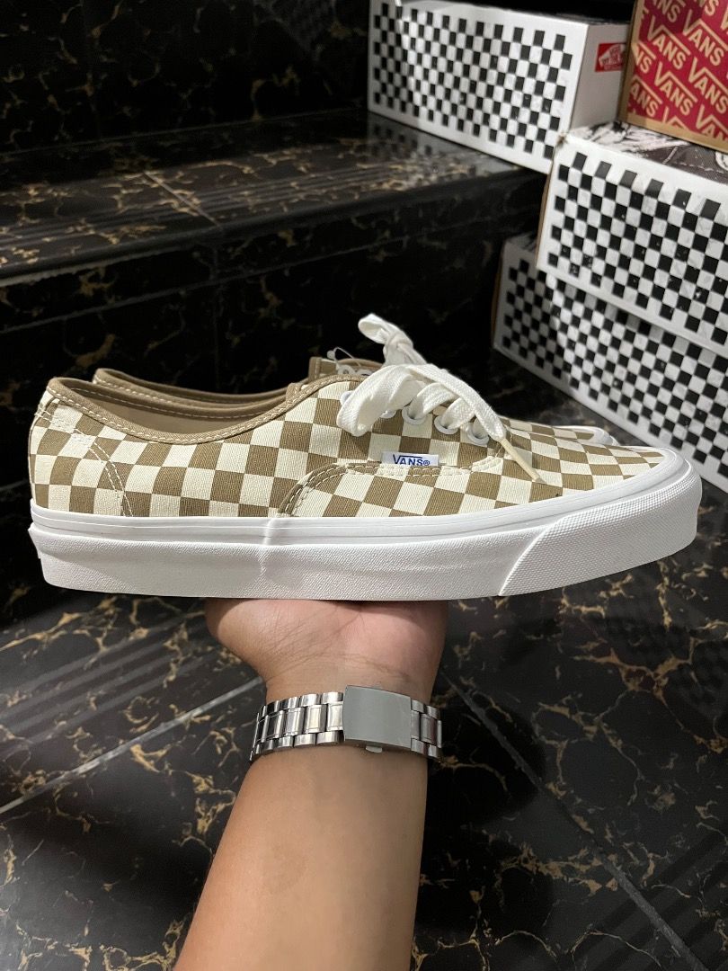 Anaheim 44 Dx Checkboard (Category: Casual Shoes) located in Urdaneta. Submitted by jeeyyyeemwapols (Listing ID 1464133211, Image 3). Description: Size 9men Brandnew Pangasinan CODCOP/Gcash/Bpi/Bdo Vouch/LegitCheck All You Want.
