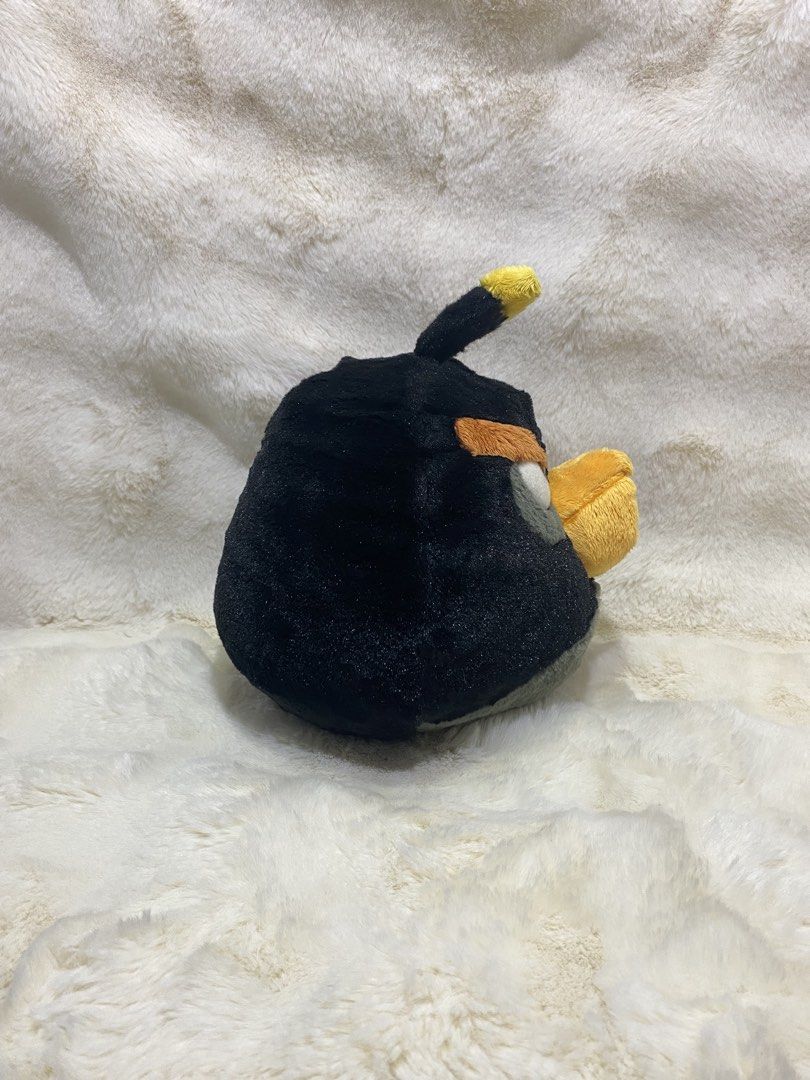 Angry Birds “Black Bomb” plush (Category: Plushies & Soft Toys) located in Kalibo. Submitted by ollie_stuffshop (Listing ID 1464105386, Image 2). Description: 26cm x 18cm Before you send your inquiries: ❗️Last Price is already posted ❗️Manage your expectations, WYSIWYG ❗️May need washing ❗️Dropoff is every Wednesday & Sunday .