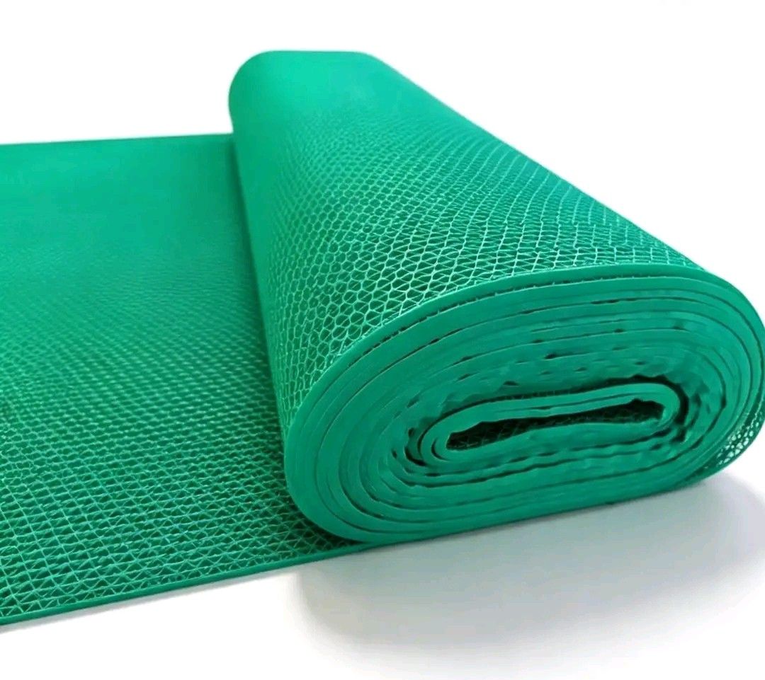 anti slip rubber matting (Category: Carpets, Mats & Flooring) located in Manila. Submitted by asstditems (Listing ID 1463944281, Image 2). Description: 120x100cm @ 620p 6mm thick.