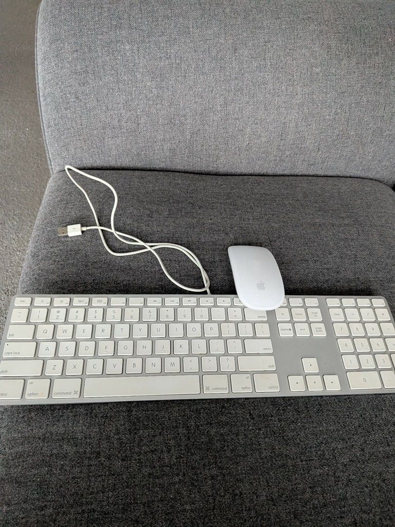 APPLE WIRED KEYBOARD AND MOUSE (Category: Office & Business Technology) located in Taguig. Submitted by lirba09 (Listing ID 1464049667, Image 1). Description: PRICE IS NEGOTIABLE. Wired Apple keyboard and mouse.