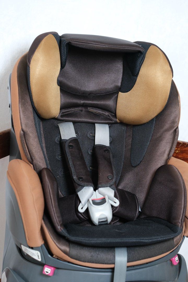 Aprica - Fladea 360 (Category: Car Seats) located in Dupax Del Sur. Submitted by msjoe (Listing ID 1464024102, Image 2). Description: - [ ] ⚠️ BARGAIN / AS-IS: PRE-LOVED APRICA FLADEA CAR SEAT ⚠️ Selling our Aprica Fladea 360 Rotating Car Seat at a deep discount! 📌 CONDITION NOTE: * Fully functional 360° swivel, lie-flat bed mode, base, and safety locks. * Cover and seat pads have been fully washed. * WITH IMPERFECTION: Has visible mold stains o