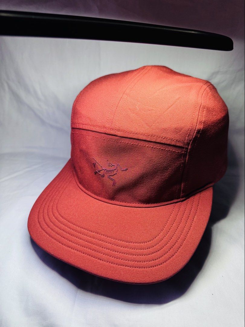 Arc'teryx 5 Panel Cap Red (Category: Caps & Hats) located in Roxas City. Submitted by patsquarephantz (Listing ID 1463991001, Image 1). Description: - Red Arc'teryx 5-panel cap - Iconic bird logo on the front - Adjustable strap at the back for a custom fit - Versatile for everyday wear or outdoor activities - Simple and stylish design.