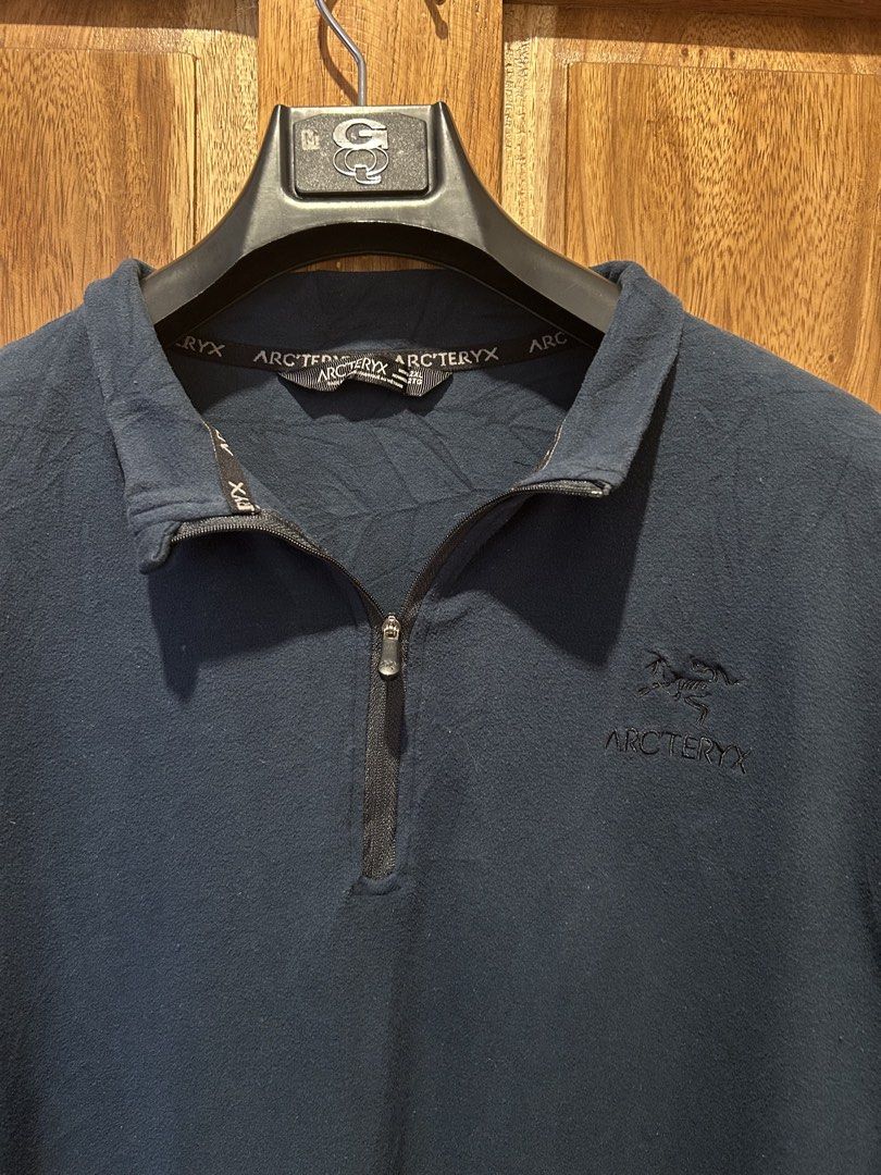 Arcteryx Qzip (Category: Coats, Jackets and Outerwear) located in Talakag. Submitted by heisenberg_0712 (Listing ID 1463943558, Image 2). Description: Excellent Flawless 9 or better cr 22x28.