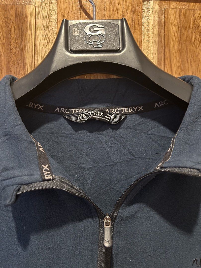 Arcteryx Qzip (Category: Coats, Jackets and Outerwear) located in Talakag. Submitted by heisenberg_0712 (Listing ID 1463943558, Image 3). Description: Excellent Flawless 9 or better cr 22x28.