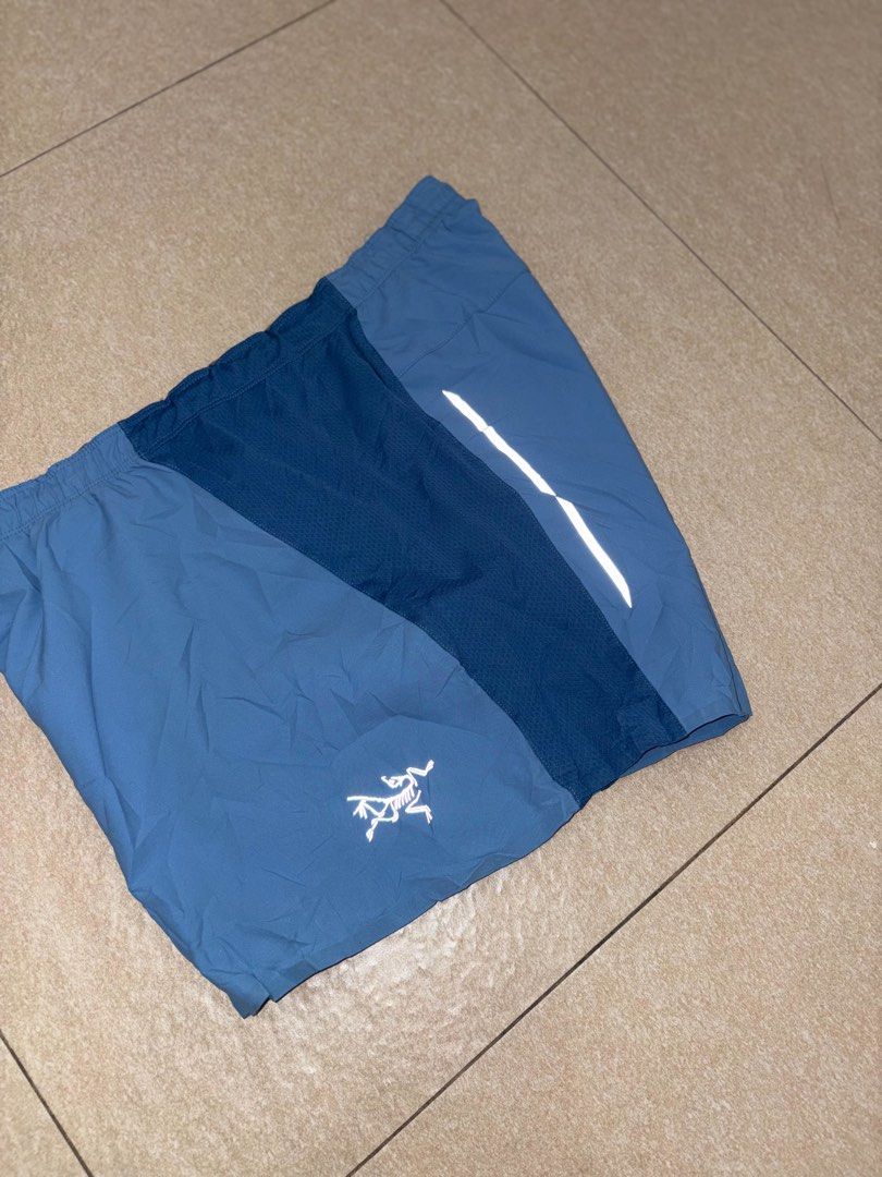ARCTERYX SHORT DRI FIT (Category: Shorts) located in Manila. Submitted by triptothrift7 (Listing ID 1464070637, Image 3). Description: pm me for fast transaction! ARCTERYX SHORT DRI FIT for only 700 size medium to large waistline 32 x 34 stretch length 13 above the knee no issue excellent condition color rate 9/10 mode of payment gcash or bank transfer location Biñan laguna.