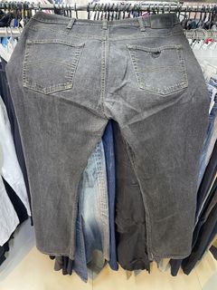 (Category: ) located in . Submitted by riyizthriftz (Listing ID 1464126131, Image 1). Description: .