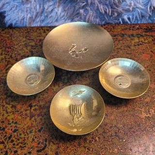 (Category: ) located in . Submitted by hoa_japan_surplus_32023 (Listing ID 1464067278, Image 1). Description: .
