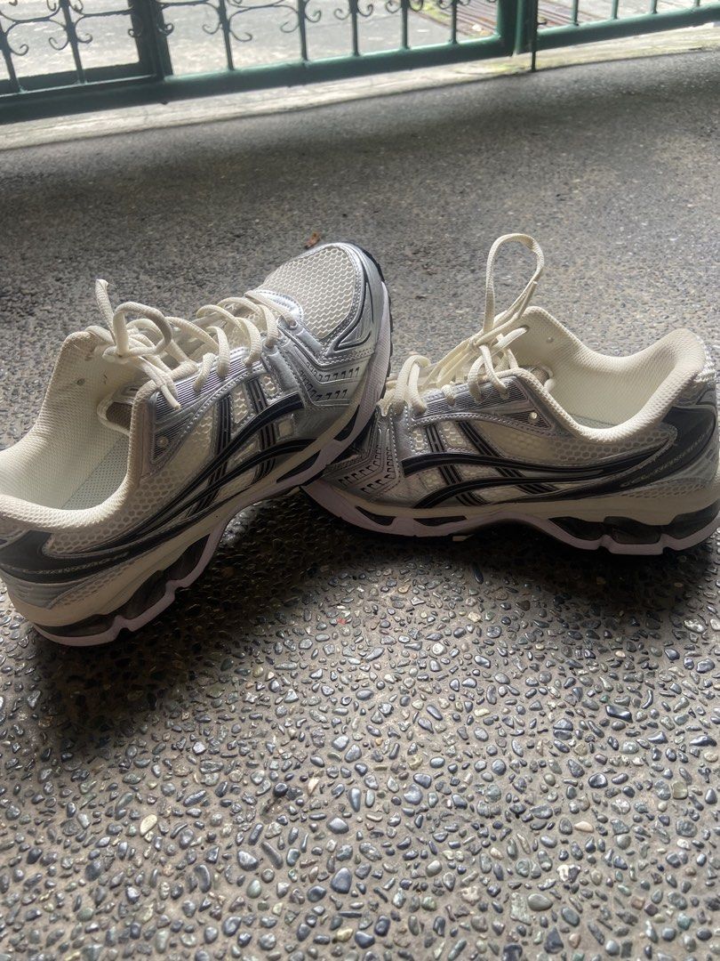 Asics Gel Kayano 14 (Category: Casual Shoes) located in Antipolo. Submitted by decluttering.67 (Listing ID 1463997493, Image 1). Description: Size 9.5 Used once No issue Thrifted pair .