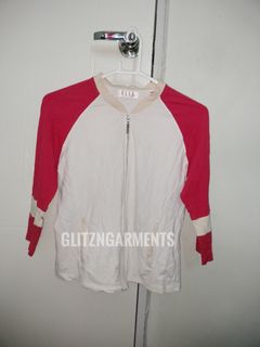 (Category: ) located in . Submitted by glitzngarments (Listing ID 1463954300, Image 1). Description: .