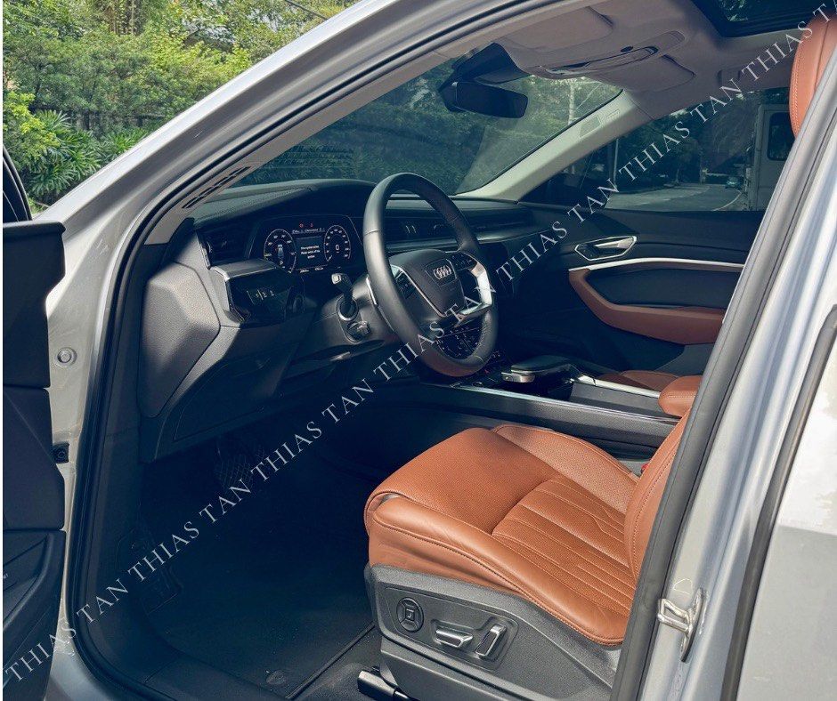 Audi E-Tron 55 Sportback Auto (Category: Used Cars) located in Quezon City. Submitted by thias.tan (Listing ID 1462779760, Image 3). Description: For Sale: 2023 Audi E-Tron 55 Sportback 20,800 km only Full EV Quattro All Wheel Drive 95 kWh gross battery capacity Dual Electric Motor 408 horsepower (300 kW) 664 Nm torque Range: 484 kilometers Bang & Olufsen Sound System 360 view camera Front and rear parking sensors Air suspension VKool Tint Tan le