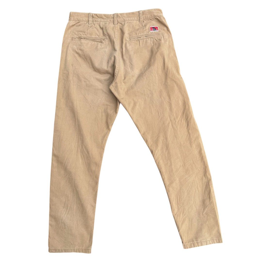 Austmo Vubtp Work Wear Pants 🇯🇵 (Category: Chinos) located in Kabankalan. Submitted by secondhandgemsz (Listing ID 1463998697, Image 3). Description: Size 32-34W x 39L x 7Hem Excellent Condition No Flaws Made in Japan .