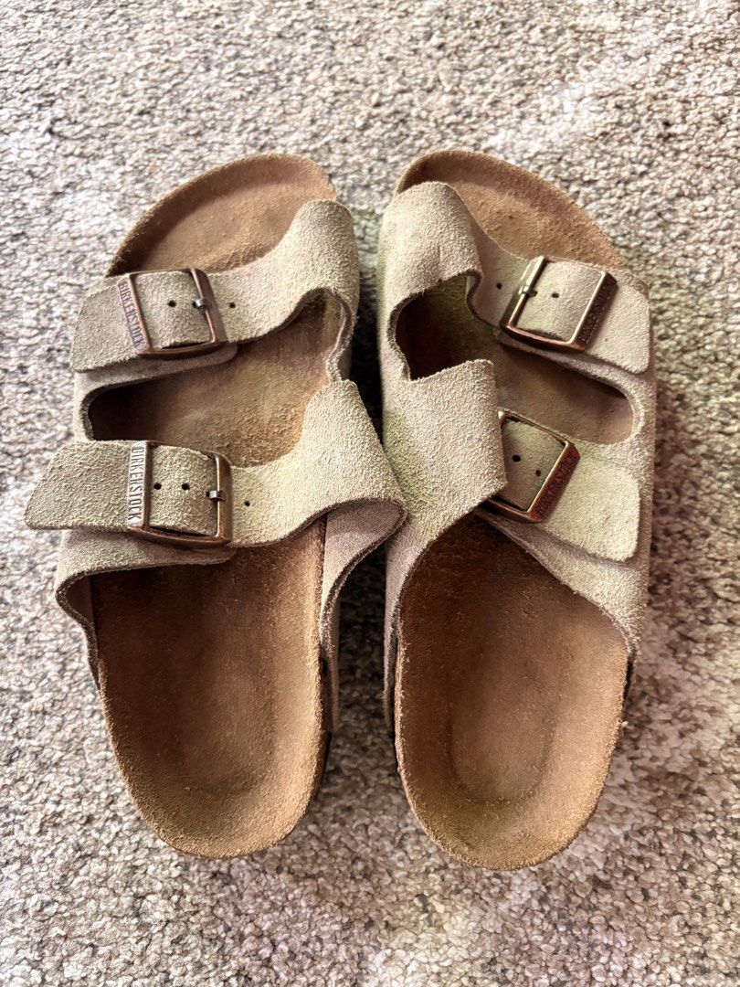 Auth Preloved Bireknstock Arizona (Category: Slippers and slides) located in Paranaque City. Submitted by silentstone.dolphin (Listing ID 1463977209, Image 2). Description: Suede Leather.. Taupe Color.. Soft Footbed.. Size 39N.. Clean&Ready to Wear✅ Super Nice in Actual😍.