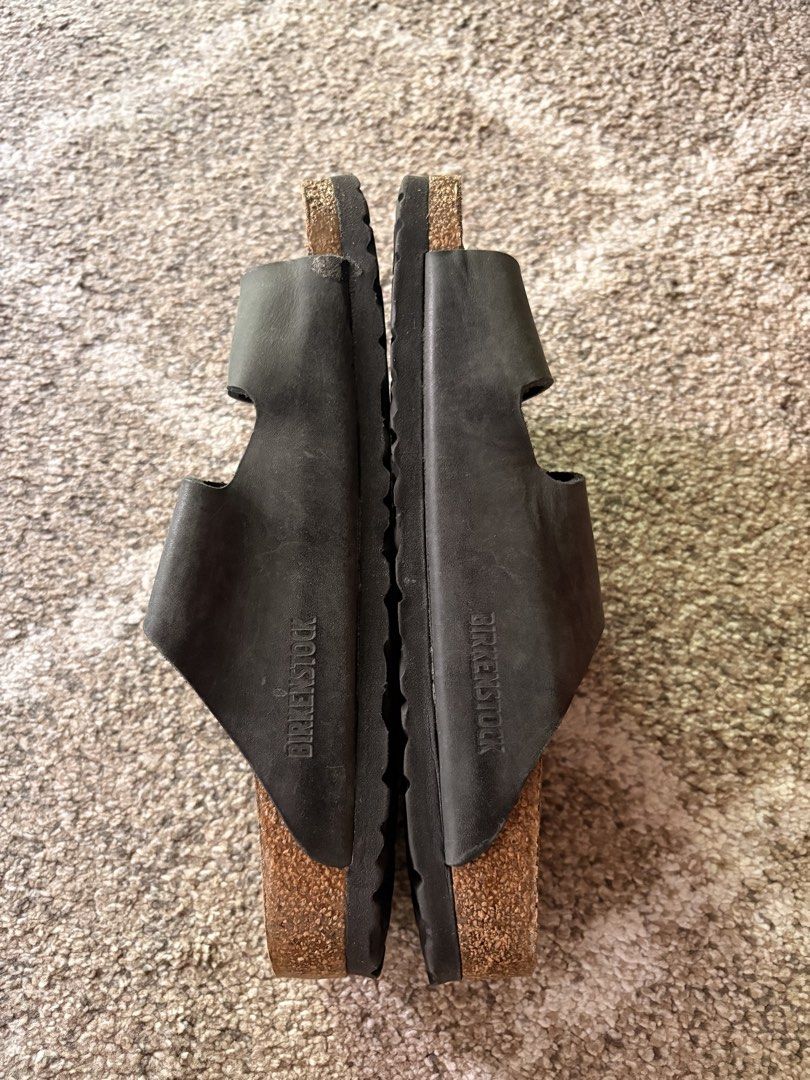 Auth Preloved Birkenstock Arizona (Category: Slippers and slides) located in Paranaque City. Submitted by silentstone.dolphin (Listing ID 1463978400, Image 3). Description: Oiled Leather Strap.. Color Black.. Soft Footbed.. Brass Buckle.. Size 39N.. Clean&Ready to Wear✅ Super Nice in Actual😍.