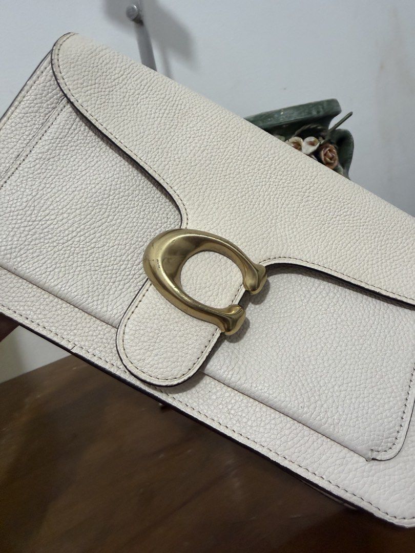 Authentic Coach tabby (Category: Luxury Bags & Wallets) located in Manila. Submitted by prelovedbyramiah (Listing ID 1463258477, Image 3). Description: Slight used origin a l.