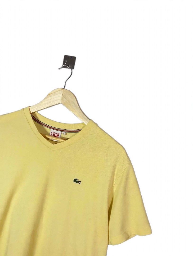 Authentic Men's Polo Shirt (Category: Tshirts & Polo Shirts ) located in Taguig. Submitted by owlthrifty (Listing ID 1464099000, Image 2). Description: Size: Large - XL Good as new ✔️💯 In excellent condition ✔️💯.