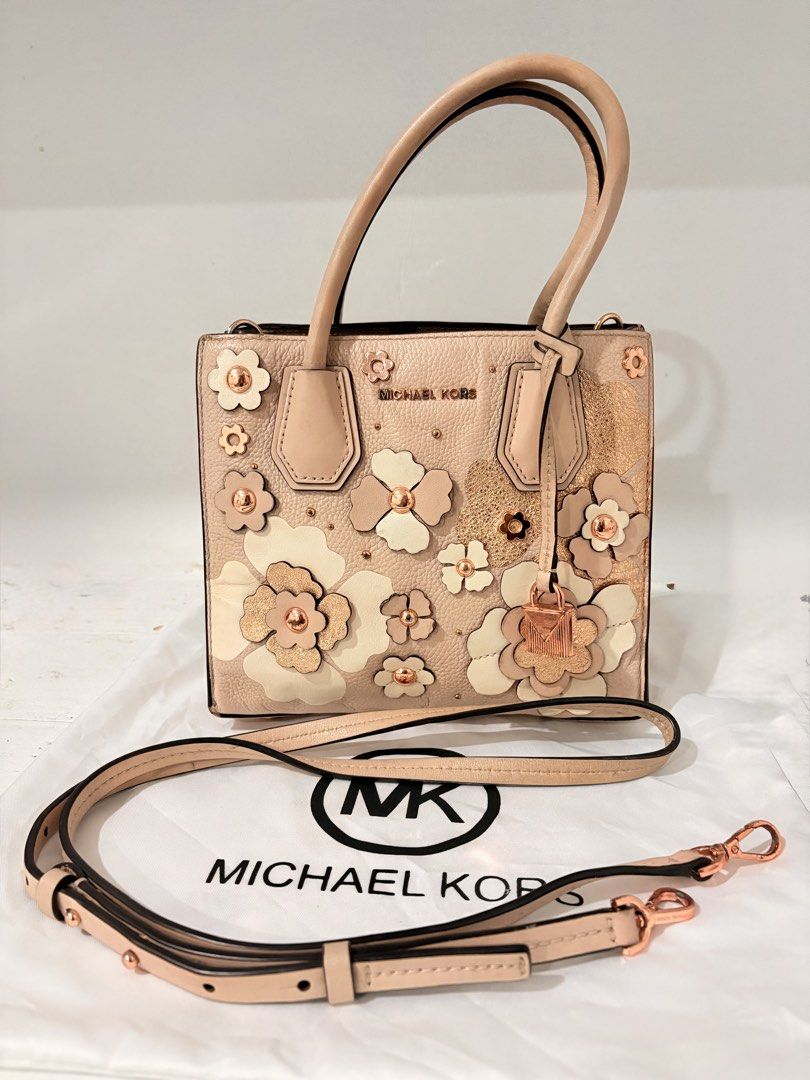 Authentic Michael Kors (Category: Luxury Bags & Wallets) located in Manila. Submitted by jean777_love (Listing ID 1464079534, Image 1). Description: L I M I T E D E D I T I ON Michael Kors Mercer Floral Embellished Leather Crossbody .