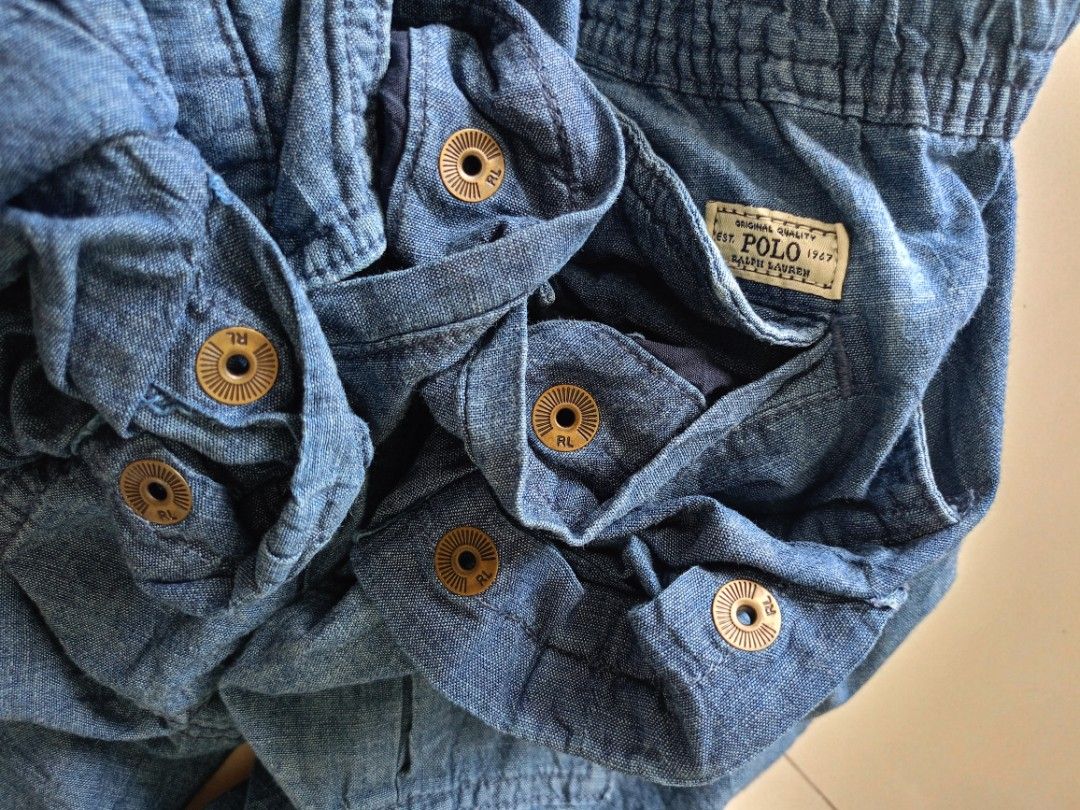 AUTHENTIC POLO RALPH LAUREN COTTON CARGO JOGGER PANTS (Category: Joggers) located in Candaba. Submitted by luxondiscount (Listing ID 1463940121, Image 3). Description: Polo Ralph Lauren Cotton Cargo Jogger Pants Dimes W-Free size L-36 hem-5.5-7 issue: None Condition: Excellent condition Location: Candaba Pampangga MOP: Gcash-Bank Transfer Courier: Jnt/Lalamove Dm✉️.