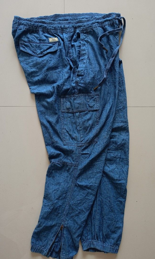 AUTHENTIC POLO RALPH LAUREN COTTON CARGO JOGGER PANTS (Category: Joggers) located in Candaba. Submitted by luxondiscount (Listing ID 1463940121, Image 1). Description: Polo Ralph Lauren Cotton Cargo Jogger Pants Dimes W-Free size L-36 hem-5.5-7 issue: None Condition: Excellent condition Location: Candaba Pampangga MOP: Gcash-Bank Transfer Courier: Jnt/Lalamove Dm✉️.