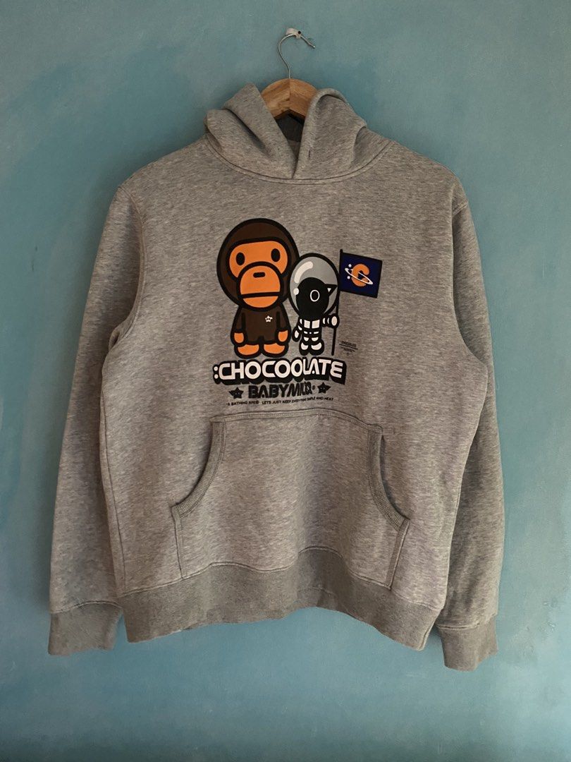 BABY MILO X CHOCOOLATE (Category: Activewear) located in Liloan. Submitted by thehigherculture (Listing ID 1463990444, Image 1). Description: BABY MILO X CHOCOOLATE Condition : very good condition Dimes : 22W x 25L Size : medium Flaws : none.