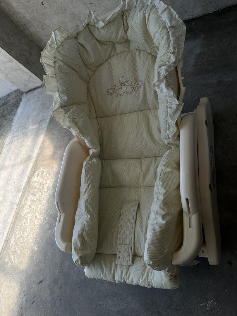 Baby swing (Category: Infant Playtime) located in Cainta. Submitted by shopbyyna (Listing ID 1463968967, Image 1). Description: Baby swing, rocker 3 levels of recline Suitable for infant to 1yr old From japan surplus Bedding washed already Lalamove or pickup only. .