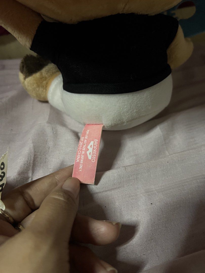 Banpresto One Piece Chopper Plush Toy (Category: Plushies & Soft Toys) located in Bulacan. Submitted by haven_plushie_dolls.888 (Listing ID 1464077535, Image 3). Description: - Authentic Banpresto One Piece Chopper plush. - Features Chopper in his classic pink hat and star shirt. - Comes with a blue flag accessory. - A must-have for any One Piece or anime fan's collection..