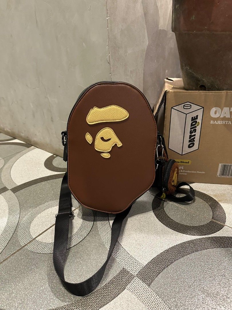 Bape bag (Category: Sling Bags) located in Dagupan City. Submitted by shanet. (Listing ID 1464066961, Image 1). Description: 1800 shipped bossing nego rin dm me yes to vc.