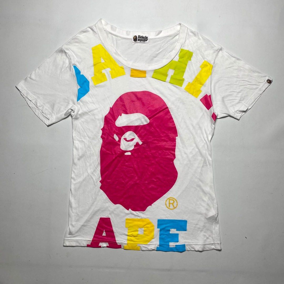 BAPE BIG LOGO WOMENS TEE (Category: Tshirts & Polo Shirts ) located in San Fernando. Submitted by upwear.ph (Listing ID 1464080525, Image 1). Description: BAPE BIG LOGO WOMENS TEE CONDITION: EXCELLENT SIZE : LARGE TO EXTRA LARGE DIMENSION:W20 x L29 ISSUE: NONE .