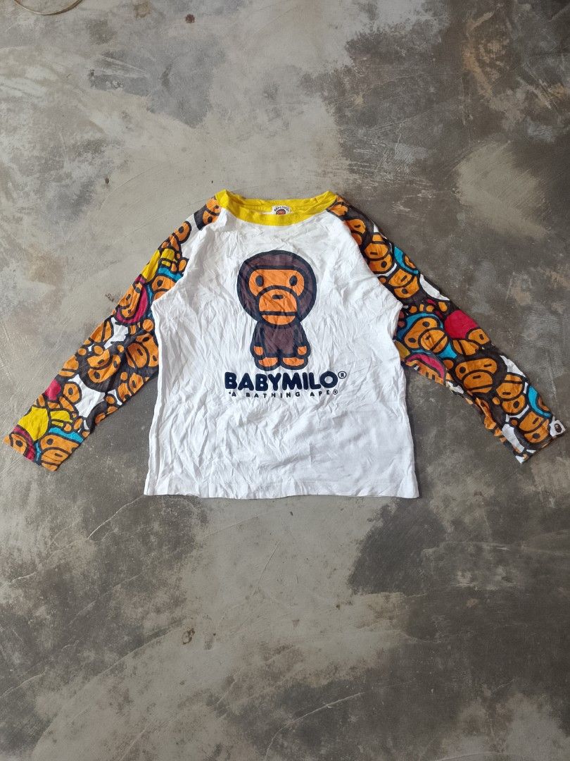 BAPE KIDS L/S Tee (size 140) (Category: Babies & Kids Fashion) located in Surigao. Submitted by luffytrift (Listing ID 1463991853, Image 1). Description: BAPE KIDS L/S Tee (size 140) Dimension: L 20 x W 16 Excellent Condition Color rate: 9.5 Issue: Last picture.