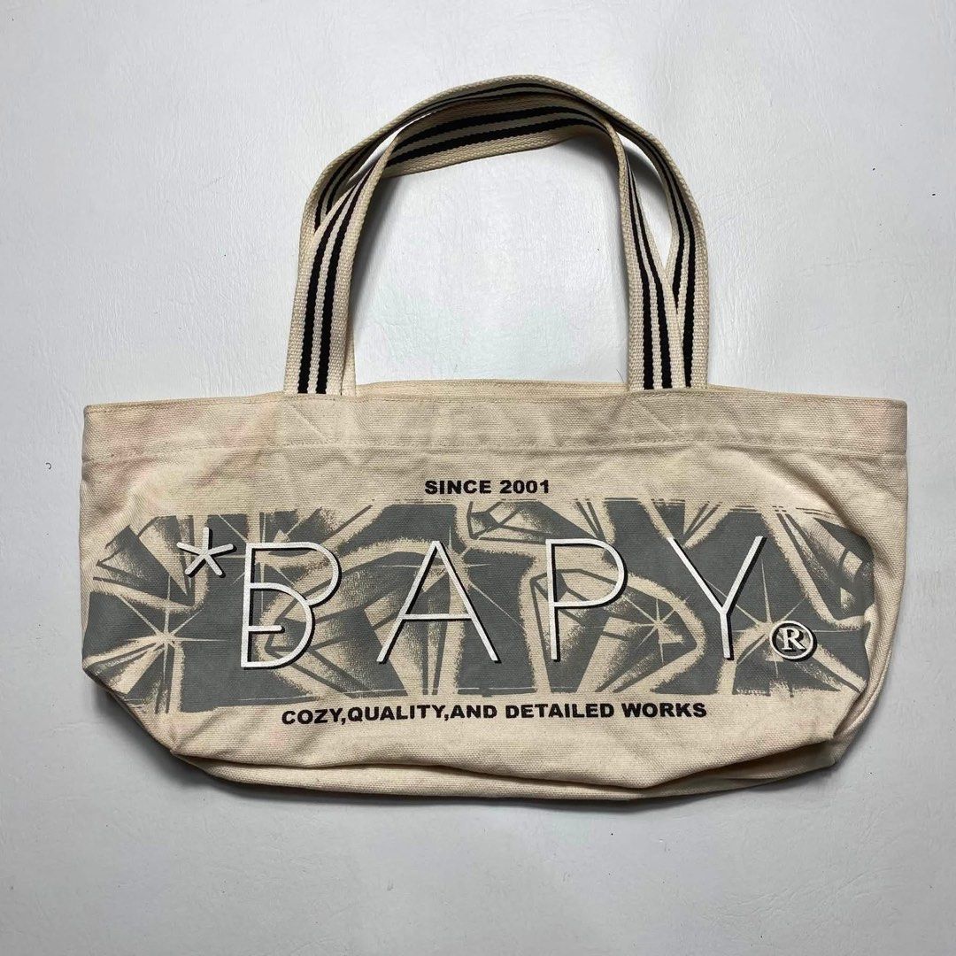 BAPY BY NIGO TOTE BAG (Category: Tote Bags) located in San Fernando. Submitted by upwear.ph (Listing ID 1464082038, Image 1). Description: BAPY BY NIGO TOTE BAG CONDITION: EXCELLENT SIZE : MEDIUM DIMENSION:W17 x L8.5 ISSUE: NONE .