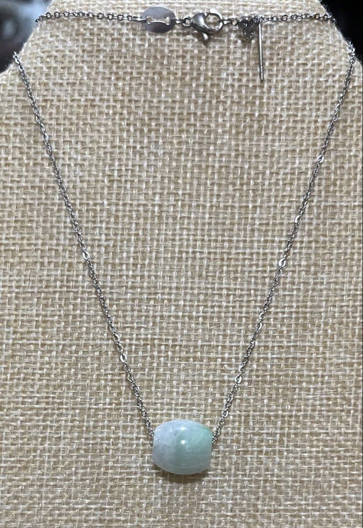 Jadeite Jade floating barrel pendant with slider chain (Category: Necklaces) located in Kalibo. Submitted by sunnysidegold (Listing ID 1463941806, Image 2). Description: Barrel Jadeite Floating pendant 12x13mm pendant size transluscent to light Free sf for 1k above purchase .