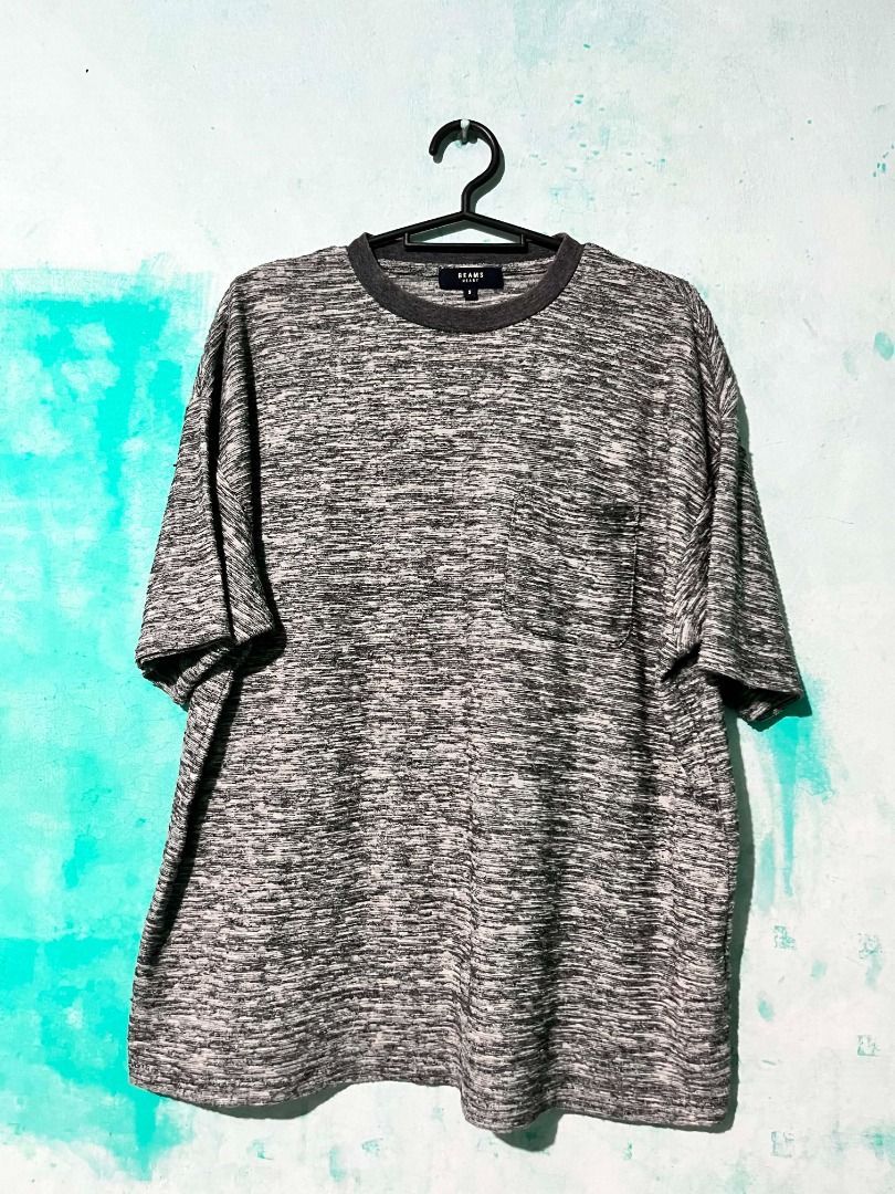 BEAMS T-shirt (Category: Tshirts & Polo Shirts ) located in Caloocan City. Submitted by archive404 (Listing ID 1463957965, Image 1). Description: BEAMS T-shirt W - 21 L - 26 Small On Tag Good Condition No Issues 🏷️ 200 + shipping fee.