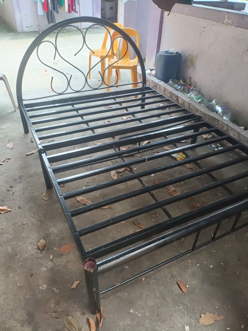 Bed frame (Category: Tables & Sets) located in Manila. Submitted by gj_rules27 (Listing ID 1464110805, Image 1). Description: bed frame queen size.