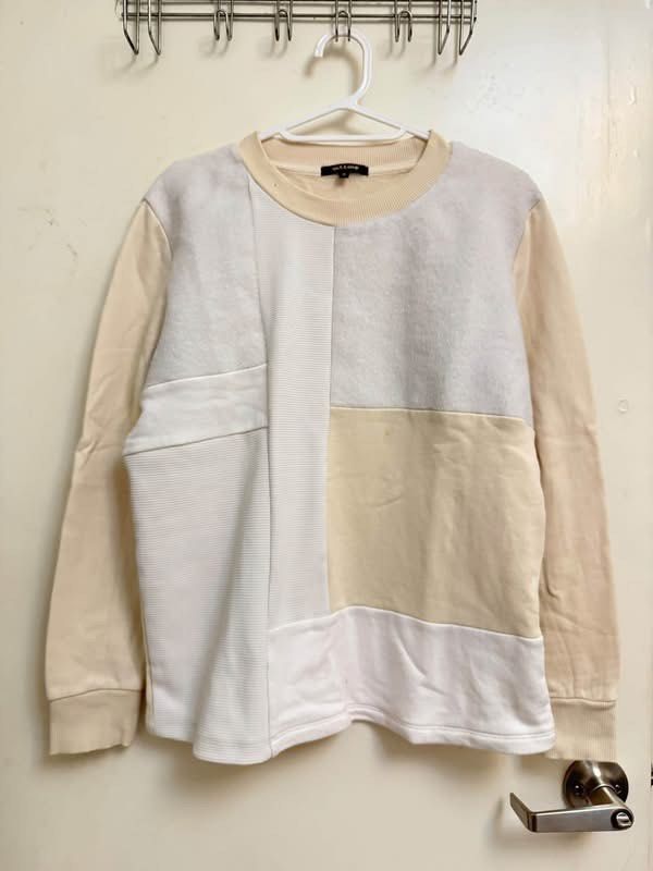 Beige Sweater (Category: Longsleeves) located in Makati City. Submitted by kdbl_ (Listing ID 1463962187, Image 1). Description: .