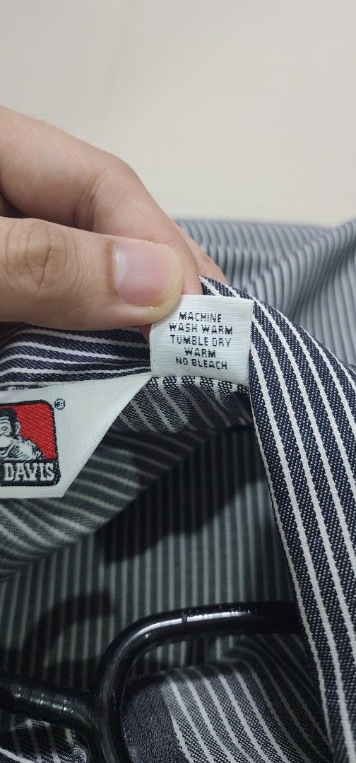 Ben Davis pinstripe half zip polo (Category: Tshirts & Polo Shirts ) located in Quezon City. Submitted by sealedyanph (Listing ID 1463951148, Image 3). Description: - Ben Davis Pinstripe Shirt - Size: XL - Zipper closure at the neck - Made in the USA - Material: Cotton and Polyester blend - Ideal for casual wear NOT THRIFTED like new condition no issues 10/10 color rate.